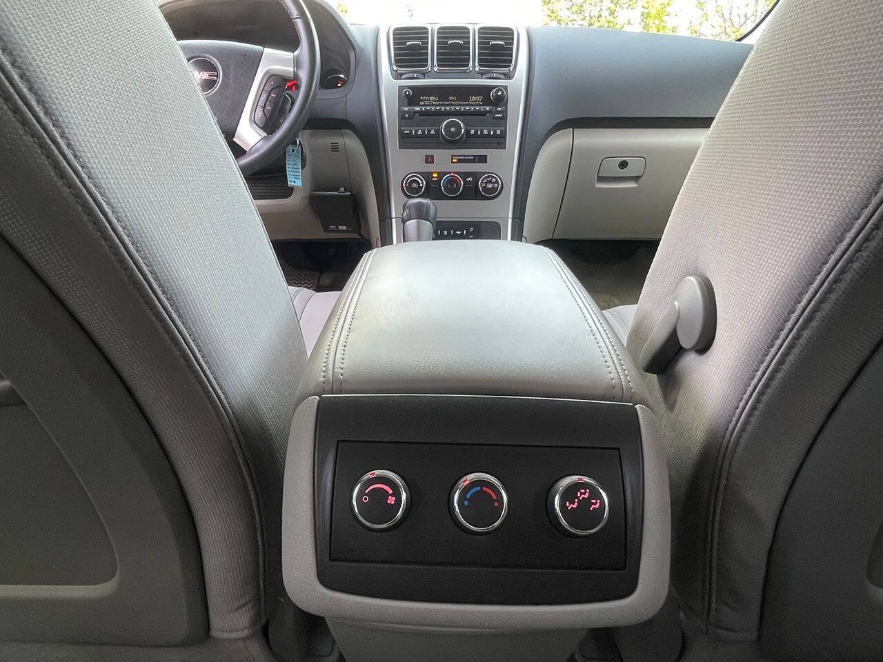 Used 2011 GMC Acadia SLE AWD/4WD image 36