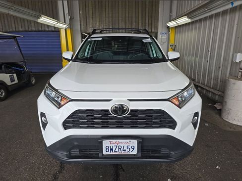Used 2020 Toyota RAV4 XLE Premium AWD/4WD image 2