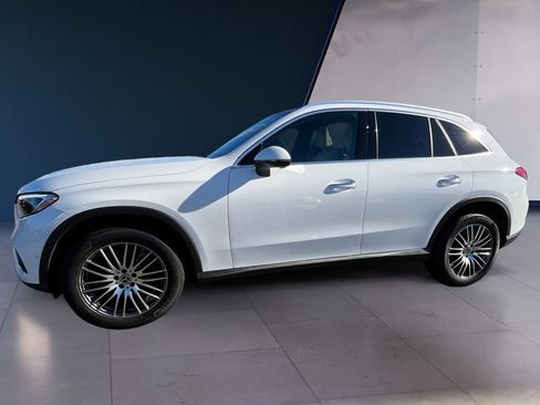 Certified 2025 Mercedes-Benz GLC 300 4MATIC image 2
