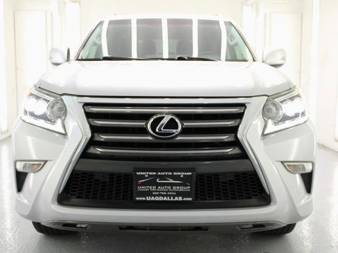 Used 2017 Lexus GX 460 image 27