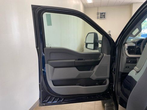 New 2024 Ford F550 4x4 Regular Cab Super Duty image 10