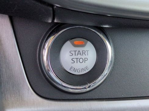 Used 2024 Nissan Murano SL image 29