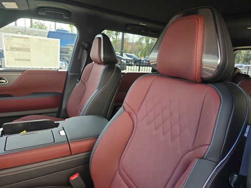 New 2026 INFINITI QX80 Autograph image 22