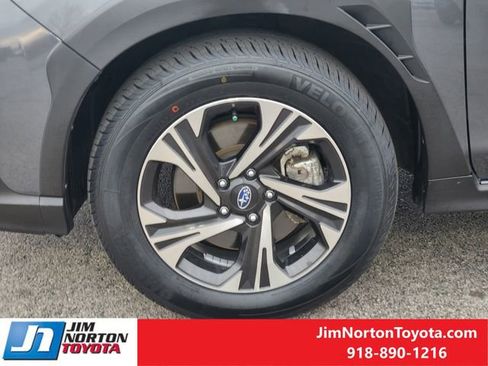 Used 2024 Subaru Crosstrek 2.0i Premium image 14