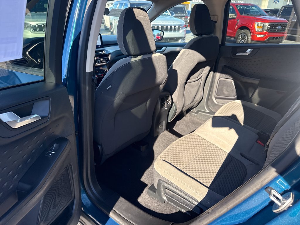 Used 2020 Ford Escape SE FWD image 11