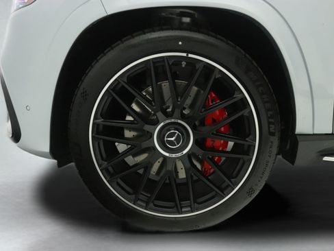 New 2026 Mercedes-Benz GLS 63 AMG 4MATIC image 11
