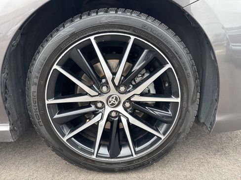 Used 2021 Toyota Camry SE image 9