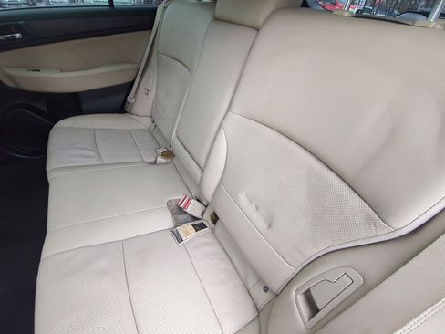 Used 2018 Subaru Outback 2.5i Limited image 31