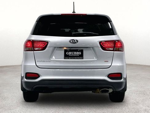 Used 2019 Kia Sorento L FWD image 6