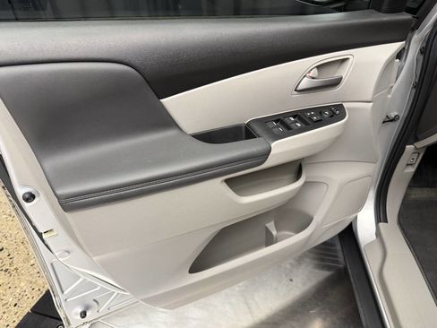 Used 2013 Honda Odyssey EX-L image 16