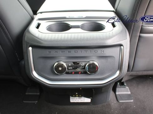 New 2026 Ford Expedition Max Platinum w/ Stealth Appearance Package AWD/4WD image 11