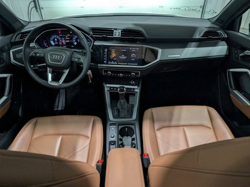 Used 2025 Audi Q3 2.0T Premium image 12