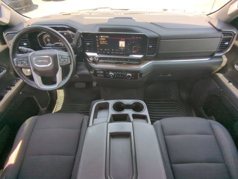 Used 2023 GMC Sierra 1500 SLE w/ X31 Off-Road Package AWD/4WD image 18