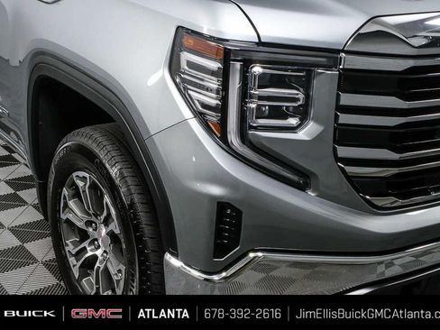 Certified 2025 GMC Sierra 1500 SLT AWD/4WD image 32