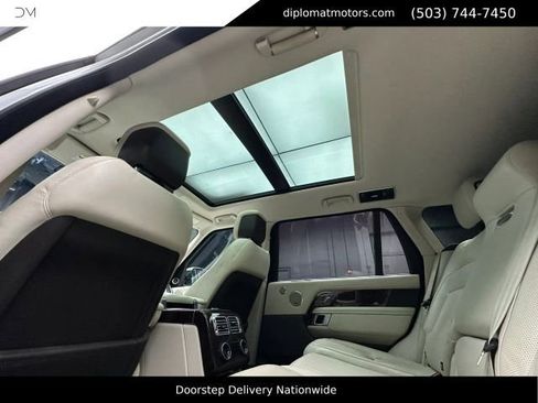 Used 2021 Land Rover Range Rover P525 Westminster Edition LWB AWD/4WD image 24