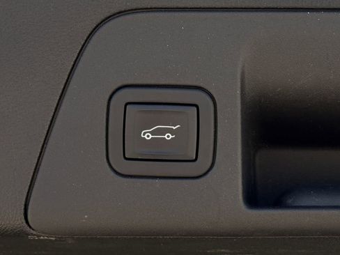 Used 2023 Buick Envision Preferred image 29