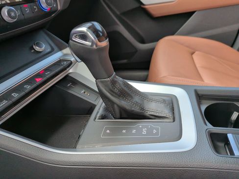 Used 2019 Audi Q3 2.0T Premium AWD/4WD image 24