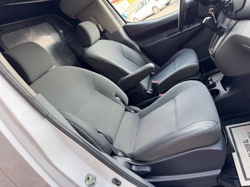 Used 2018 Nissan NV200 SV FWD image 15