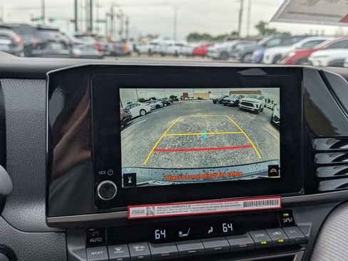 Used 2026 Toyota Camry SE FWD image 7