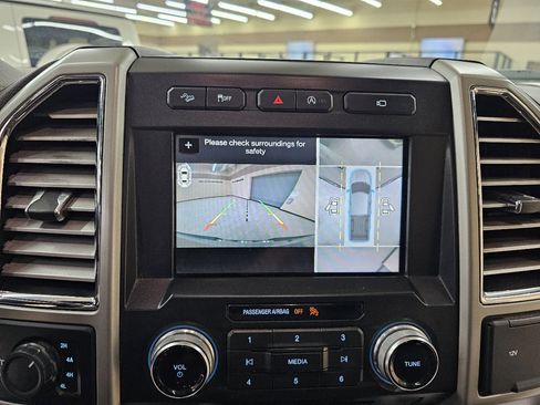 Used 2017 Ford F150 King Ranch w/ Equipment Group 601A Luxury image 34