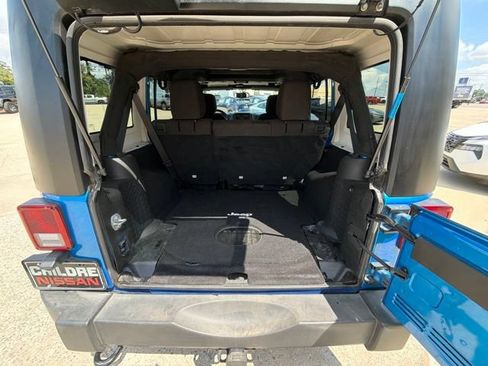 Used 2015 Jeep Wrangler Unlimited Sport w/ Quick Order Package 24S AWD/4WD image 14
