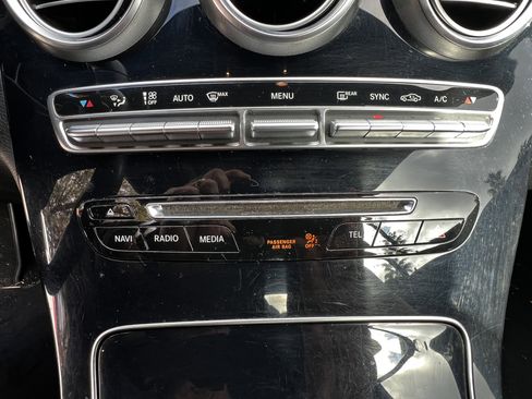 Used 2017 Mercedes-Benz C 300 4MATIC Cabriolet image 26