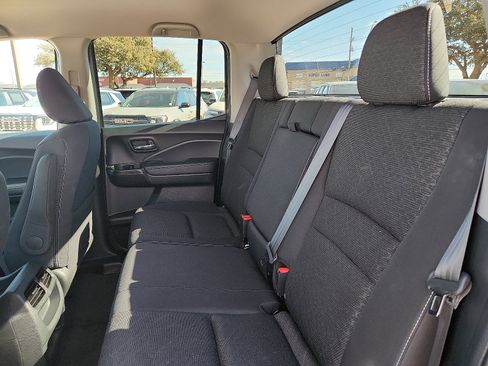 Used 2023 Honda Ridgeline Sport image 11