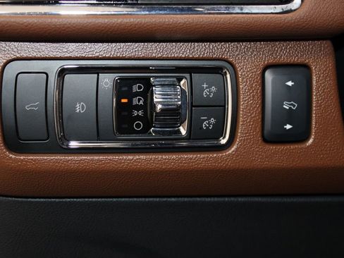 Used 2024 Lincoln Navigator L Reserve AWD/4WD image 23