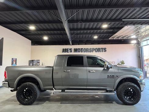 Used 2013 RAM 2500 Laramie w/ Convenience Group image 4