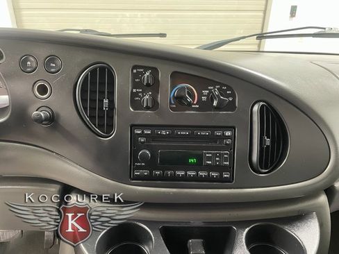 Used 2008 Ford E-350 and Econoline 350 XL image 16