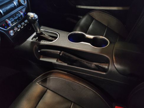 Used 2022 Ford Mustang Premium RWD image 26