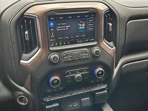 Used 2021 Chevrolet Silverado 1500 High Country w/ Technology Package AWD/4WD image 13