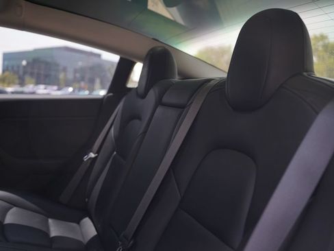 Used 2018 Tesla Model 3 Long Range AWD/4WD image 11