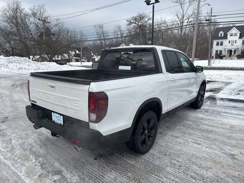 New 2026 Honda Ridgeline Black Edition image 3