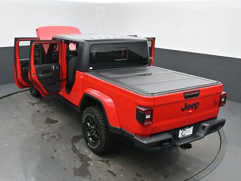 Used 2024 Jeep Gladiator Sport image 64