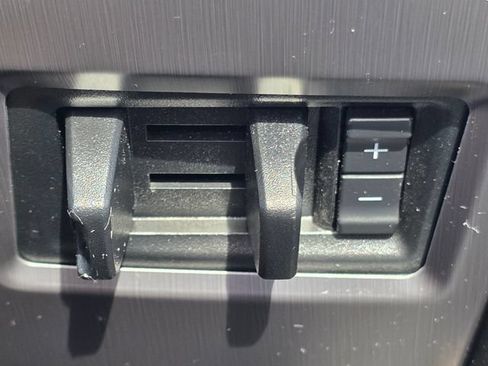 Used 2021 Ford Expedition Platinum RWD image 21