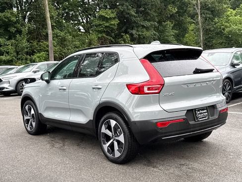 Used 2026 Volvo XC40 B5 Plus AWD/4WD image 6