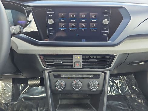 Used 2022 Volkswagen Taos SE AWD/4WD image 19