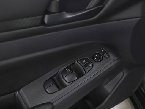 Used 2024 Nissan Altima 2.5 S image 19