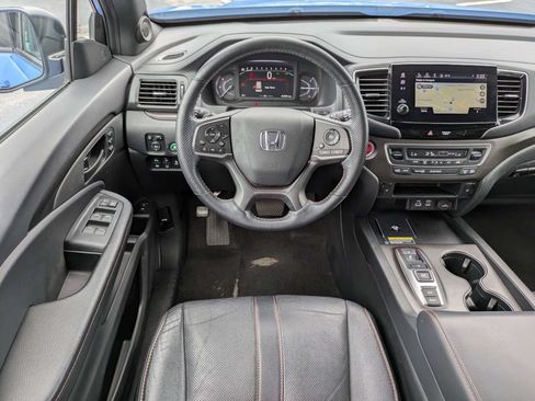 Certified 2024 Honda Passport TrailSport image 23