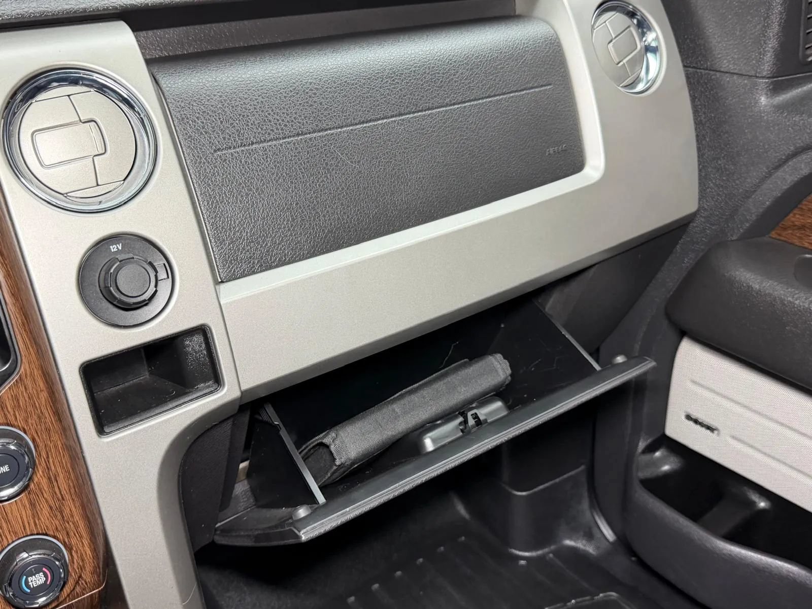 Used 2013 Ford F150 Lariat w/ Luxury Equipment Group AWD/4WD image 38