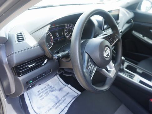 Used 2024 Nissan Sentra SV image 8