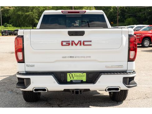 New 2026 GMC Sierra 1500 Elevation w/ Elevation Premium Package AWD/4WD image 7