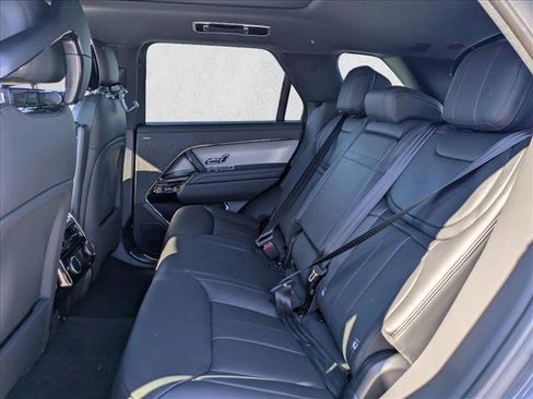 New 2025 Land Rover Range Rover Sport SE image 16