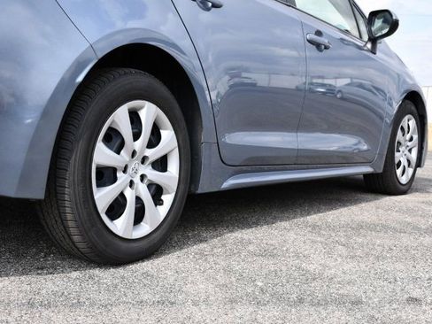 Used 2020 Toyota Corolla LE image 9