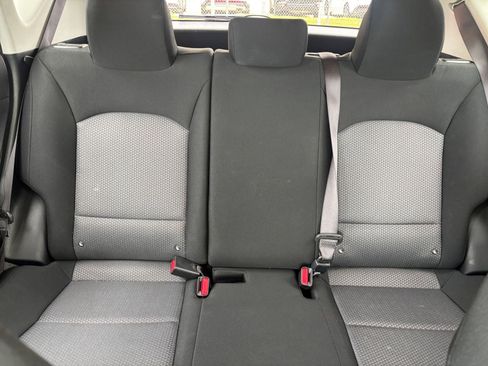 Used 2025 Kia Soul LX w/ LX Technology Package FWD image 36