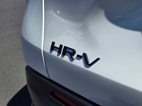 New 2026 Honda HR-V Sport image 17