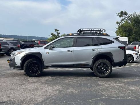 Used 2022 Subaru Outback Wilderness AWD/4WD image 7