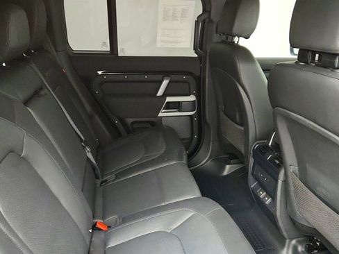 Used 2023 Land Rover Defender 110 X-Dynamic SE AWD/4WD image 23