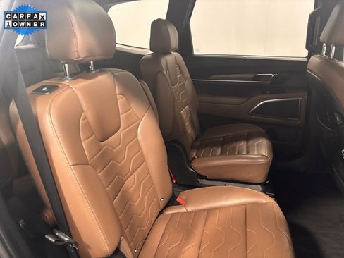Used 2020 Kia Telluride SX w/ SX Prestige Package image 24